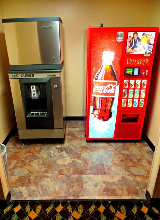 Phoenix Inn Suites Albany Extérieur photo