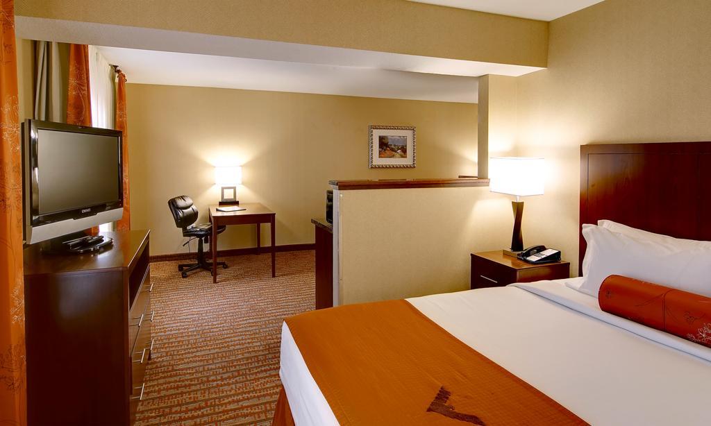 Phoenix Inn Suites Albany Extérieur photo